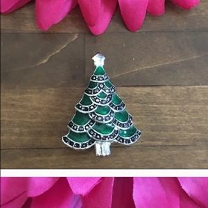Vintage Christmas tree 🎄 enamel pin brooch